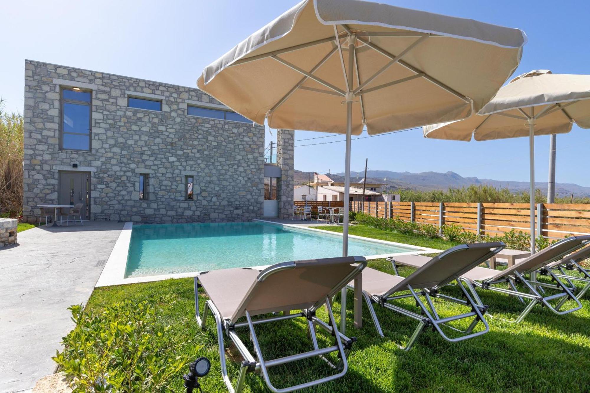 Achatis Apartments With Sea View Kolymbari Exterior photo
